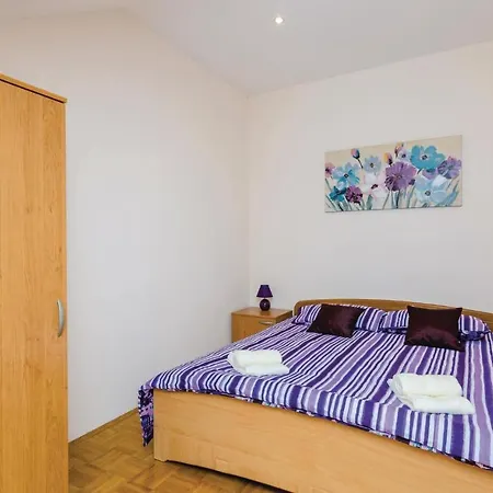 Three-bedroom In Mokošica